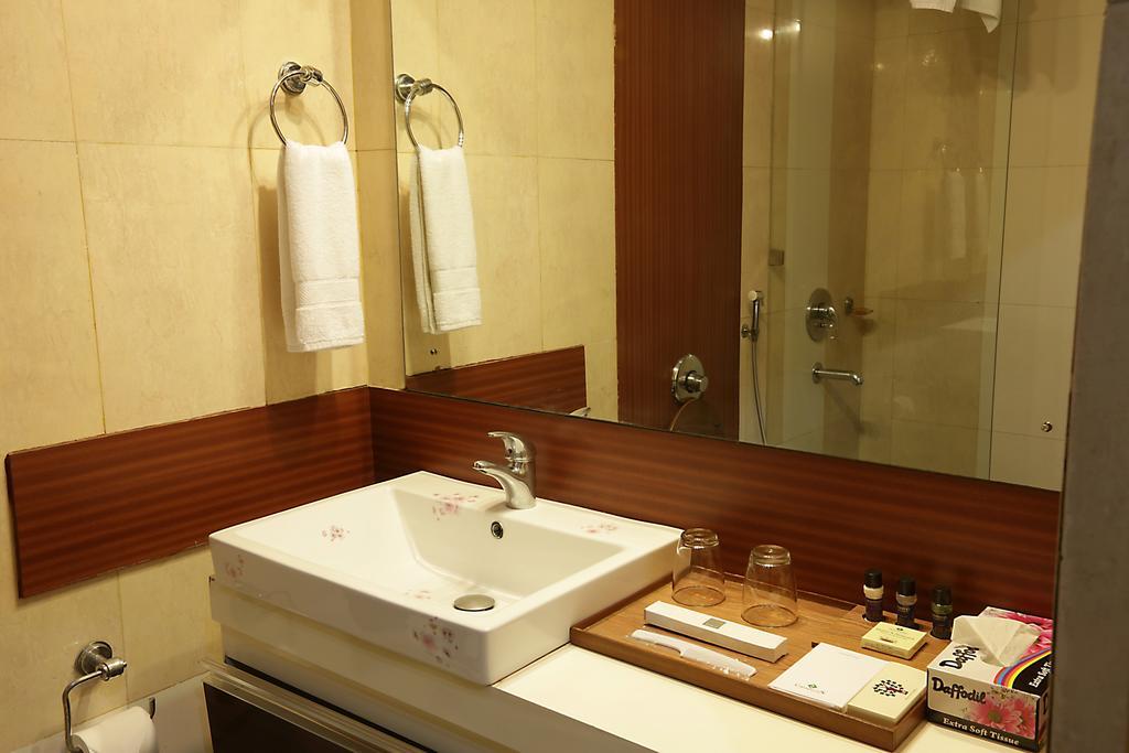 Corporate Regency Hotel New Delhi Buitenkant foto
