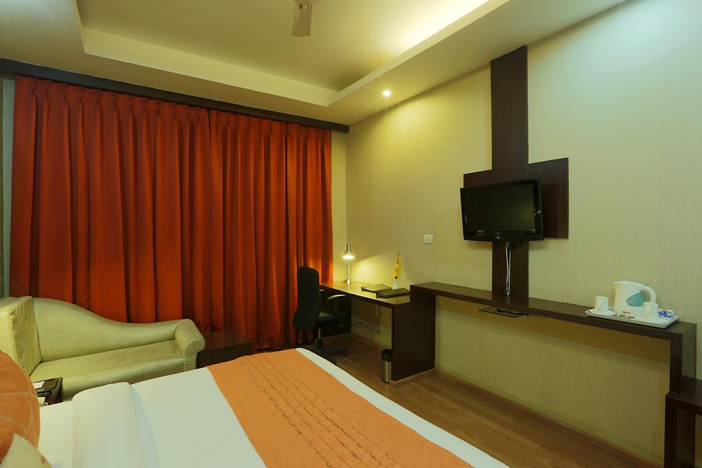 Corporate Regency Hotel New Delhi Buitenkant foto