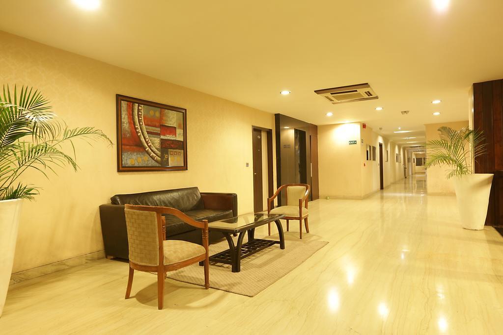 Corporate Regency Hotel New Delhi Buitenkant foto