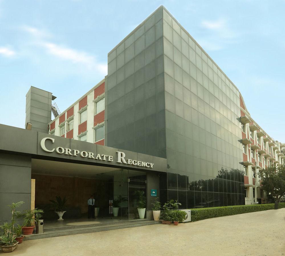 Corporate Regency Hotel New Delhi Buitenkant foto