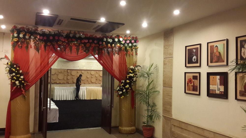 Corporate Regency Hotel New Delhi Buitenkant foto