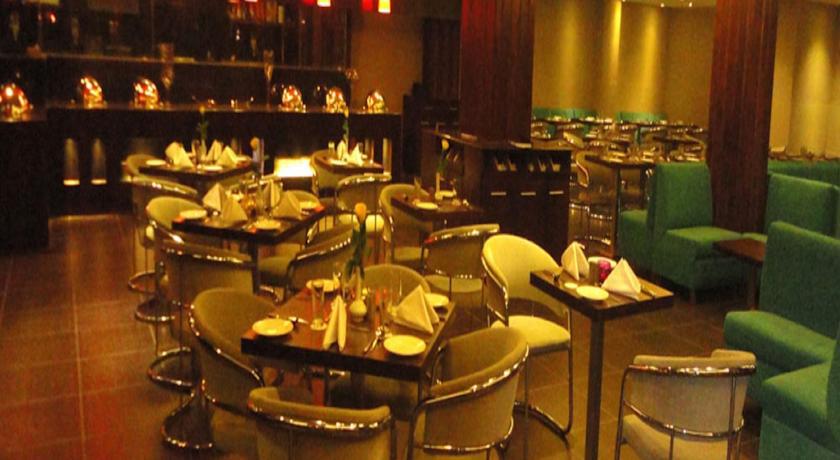 Corporate Regency Hotel New Delhi Buitenkant foto